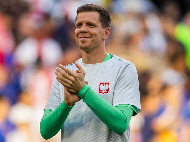 Szczesny one step closer to completing Barcelona transfer?