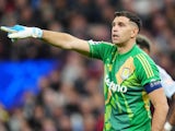 Aston Villa's Emiliano Martinez gestures on October 2, 2024