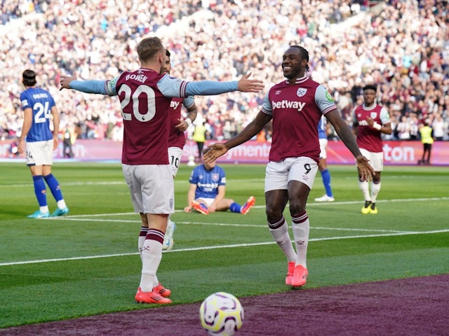 Michail Antonio of West Ham United celebrates scoring during his side's Premier League match against Ipswich, on October 5, 2024