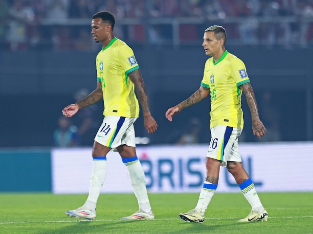 Brazil's Gabriel Magalhaes and Guilherme Arana looking crestfallen on September 13, 2024