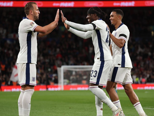 England's Harry Kane, Noni Maduke and Trent Alexander-Arnold celebrate on September 10, 2024