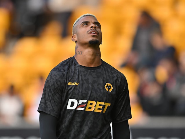 Wolverhampton Wanderers midfielder Mario Lemina in September 2024.