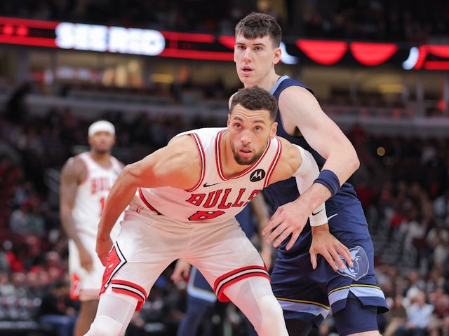 Zach Law of the Chicago Bulls in action against the Memphis Grizzlies on October 12, 2024