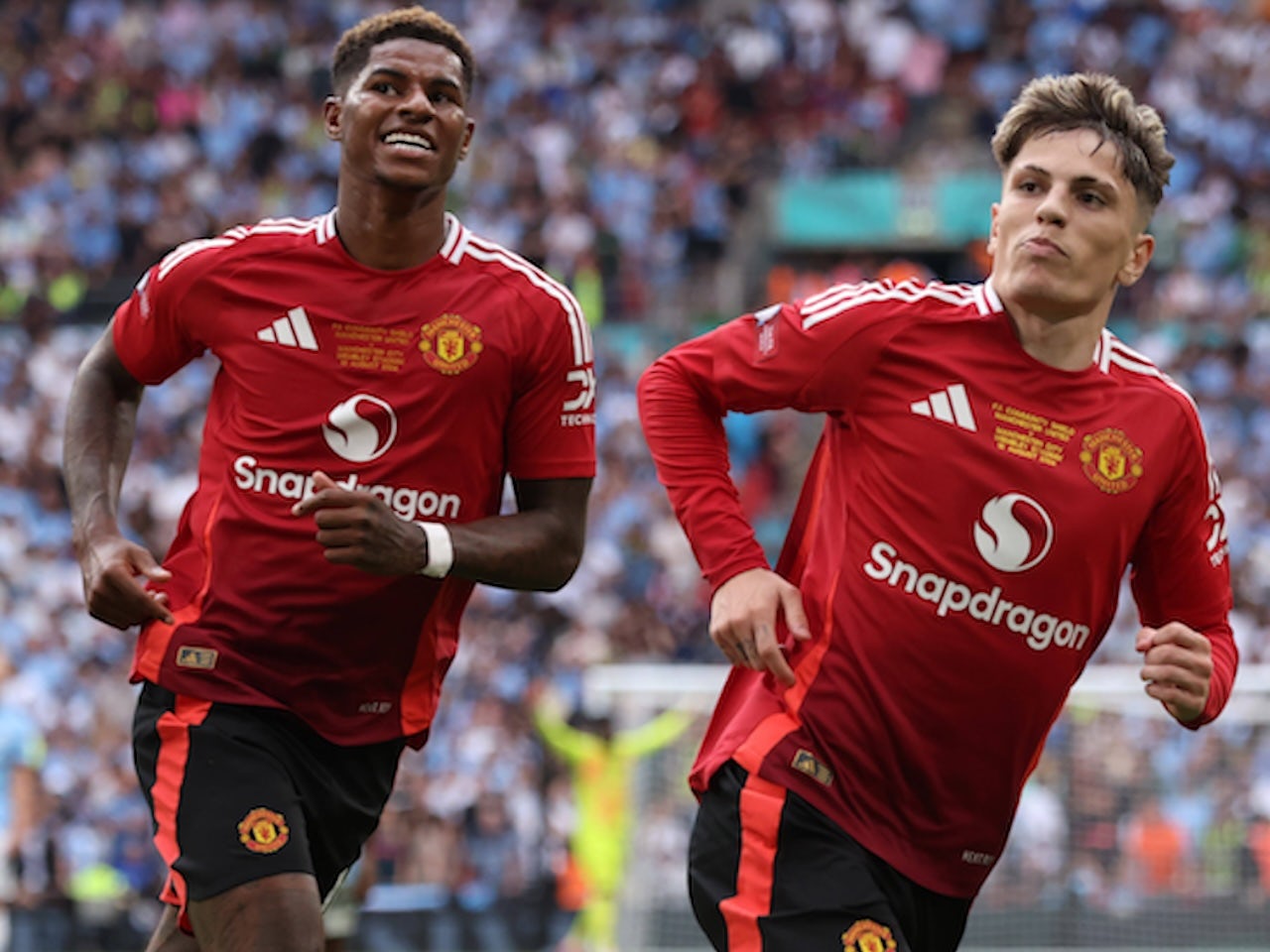 https://sm.imgix.net/24/42/marcus-rashford-alejandro-garnacho.jpg