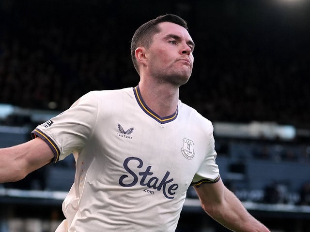 Michael Keane celebrates scoring for Everton on October 19, 2024