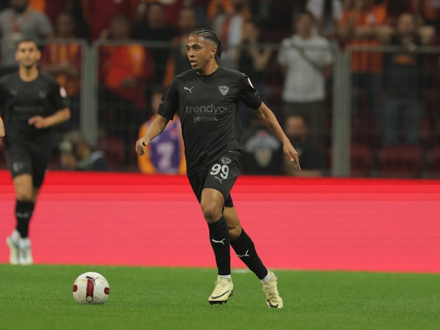 Rigoberto Rivas in action for Hatayspor on April 2, 2024