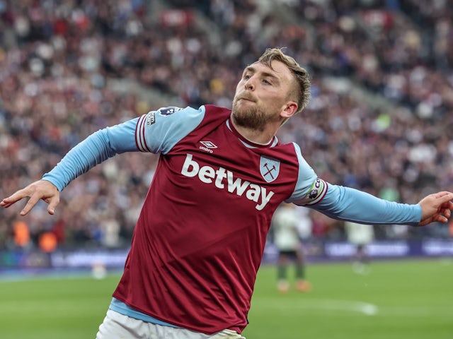 West Ham United's Jarrod Bowen celebrates scoring on October 27, 2024