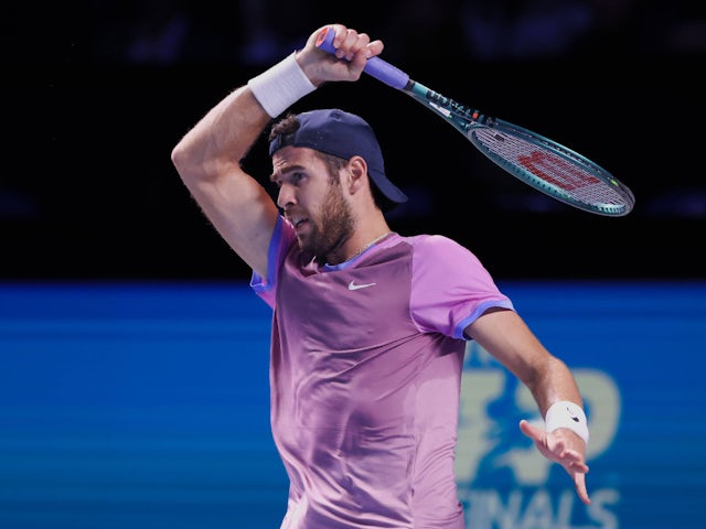 Karen Khachanov in action at the Vienna Open on October 24, 2024