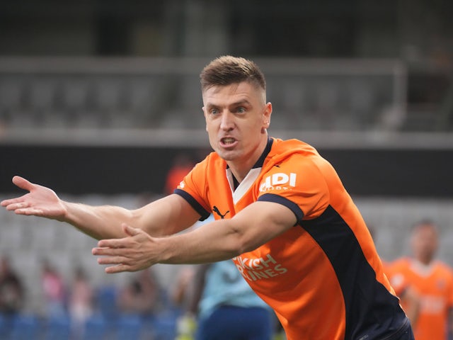 Istanbul Basaksehir's Krzysztof Piatek reacts on August 28, 2024