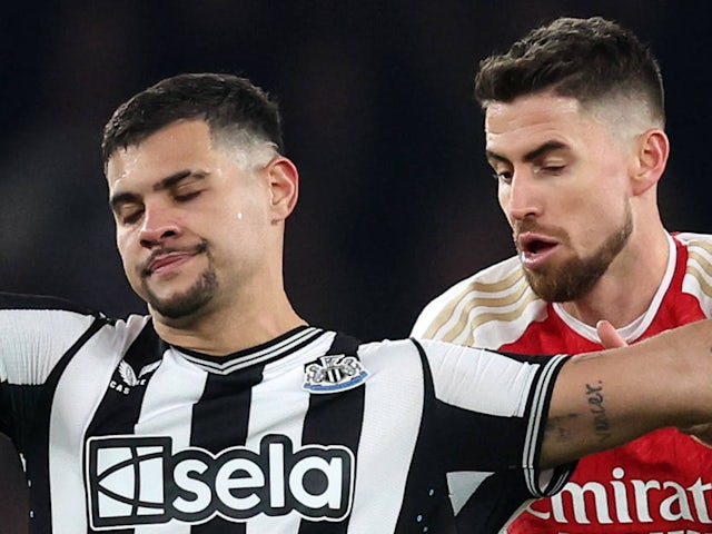 Arsenal's Jorginho and Newcastle United's Bruno Guimaraes pictured on February 24, 2024