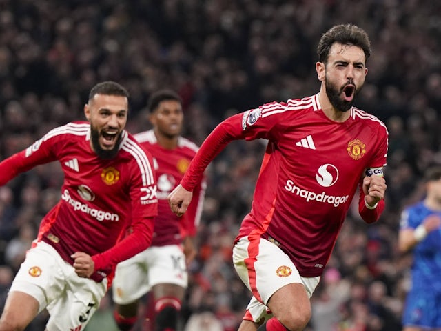 Manchester United's Bruno Fernandes celebrates scoring on November 3, 2024