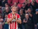 Luuk de Jong of PSV thanking fans for their support on October 26, 2024