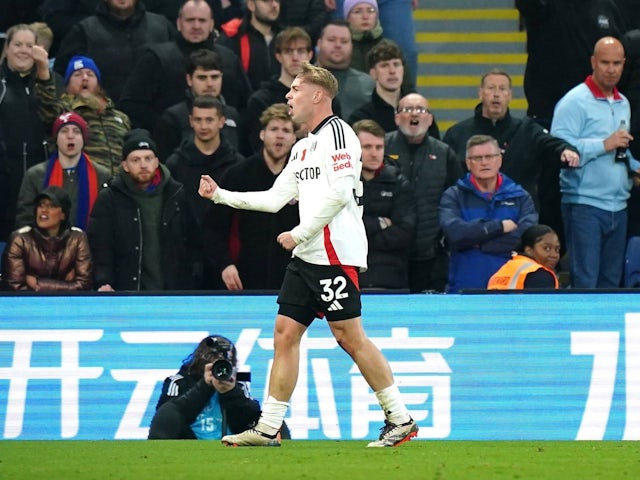 Fulham's Emile Smith Rowe celebrates scoring his side's first goal of the game against Crystal Palace in the Premier League, on November 9, 2024