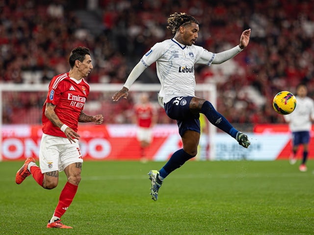 Matheus Araujo of Santa Clara in action against Benfica on October 30, 2024