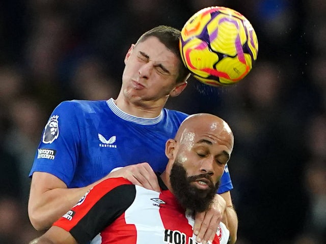 The curse is lifted! 10-man Brentford earn first away point at toothless Everton