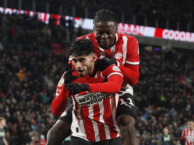 Ricardo Pepi of PSV Eindhoven, Johan Bakayoko of PSV Eindhoven celebrate on November 23, 2024