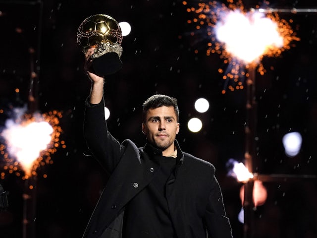 Manchester City's Rodri with the Ballon d'Or trophy on November 23, 2024