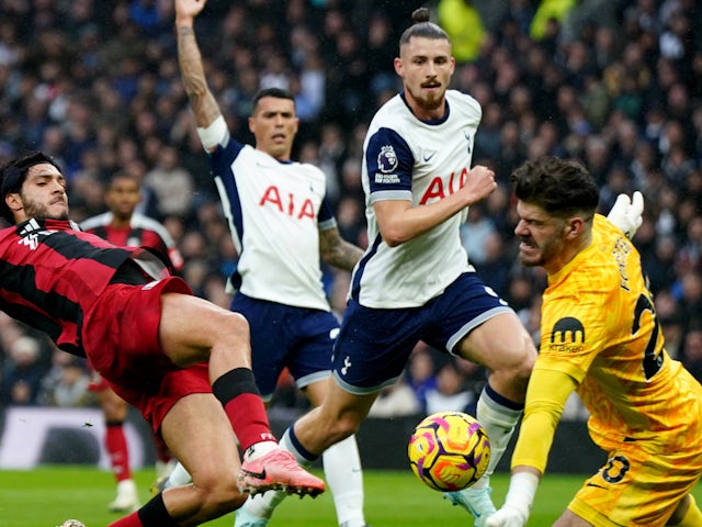 Tottenham Hotspur's Fraser Forster saves from Fulham's Raul Jimenez on December 1, 2024