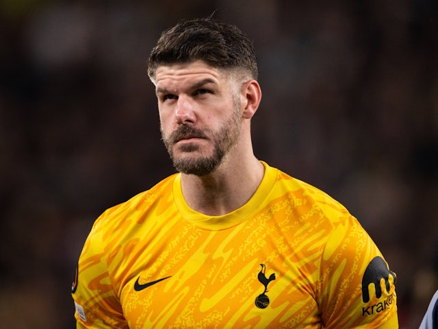 Tottenham Hotspur's Fraser Forster on October 24, 2024