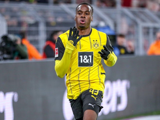 Jamie Bynoe Gittens of Borussia Dortmund during his team's match against Bayern Munich, on November 30, 2024