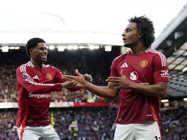 Manchester United duo Marcus Rashford and Joshua Zirkzee celebrate on December 1, 2024