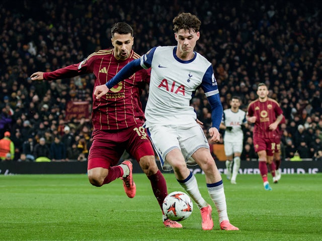 Roman redemption for Hummels as Spurs held by Ranieri's men in North London