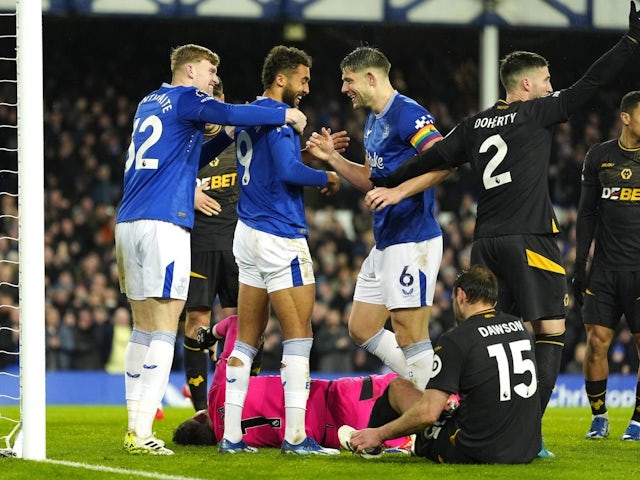 Everton players celebrate after scoring on December 4, 2024