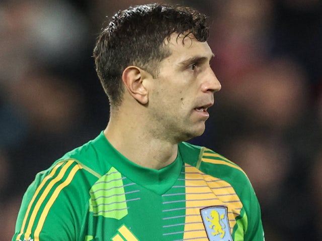 Aston Villa's Emiliano Martinez pictured on December 14, 2024