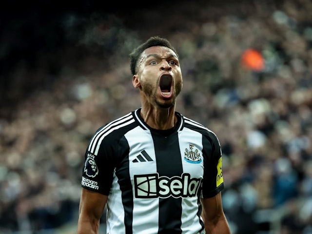 Jacob Murphy celebrates after scoring for Newcastle United on December 14, 2024