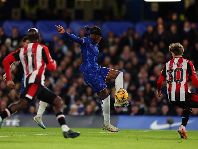 Noni Madueke of Chelsea during his side's match against Brentford, on December 15, 2024