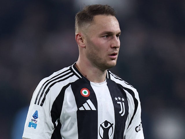 Teun Koopmeiners of Juventus, November 2024