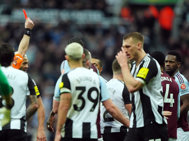 Aston Villa's Jhon Duran is sent off on December 26, 2024