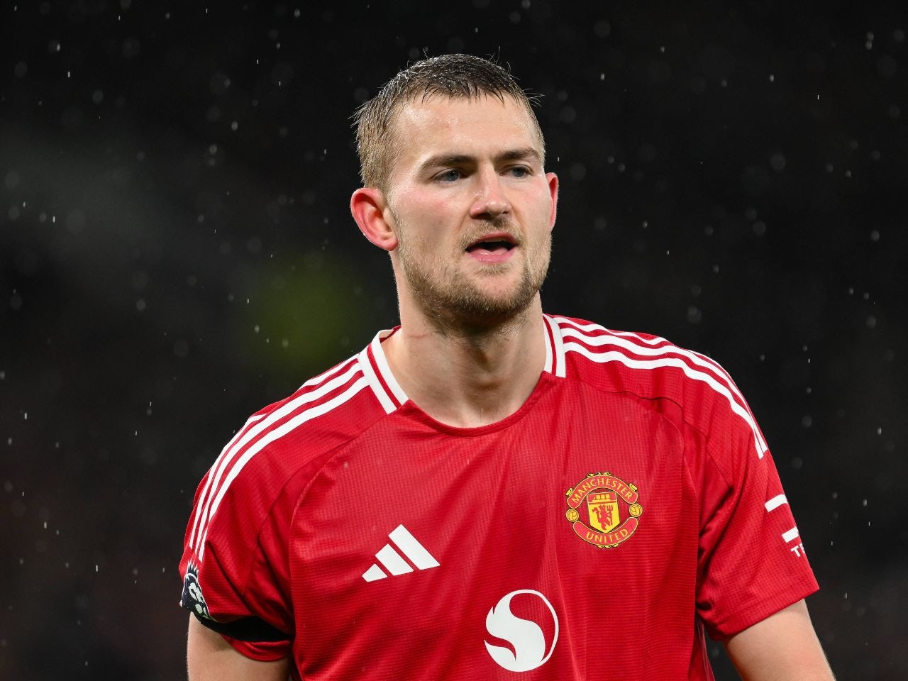 Man United injury, suspension news vs. Wolves: Latest Mason Mount, Matthijs de Ligt updates