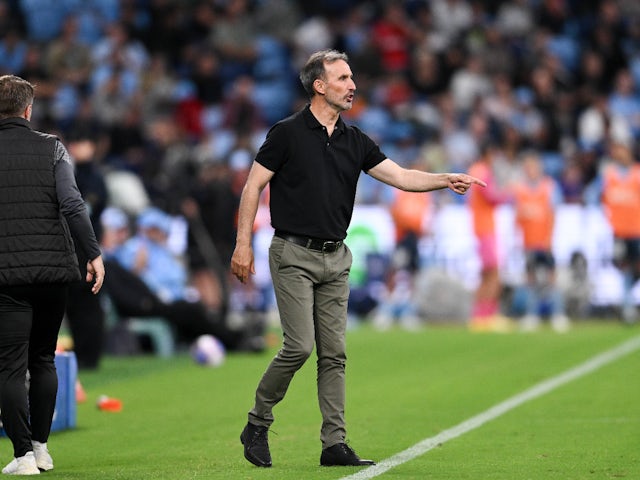 Melbourne City FC head coach Aurelio Vidmar calls out during the A-League Men Round 18 match between Sydney FC and Melbourne City at Allianz Stadium in Sydney, Saturday, February 24, 2024.