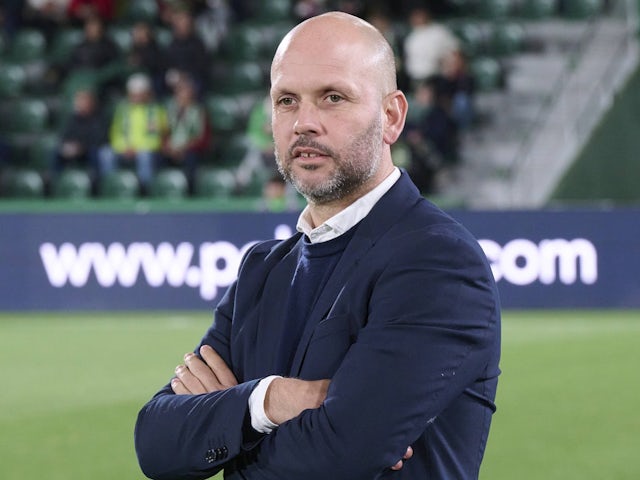 Racing de Santander head coach Jose Alberto Lopez on December 19, 2024