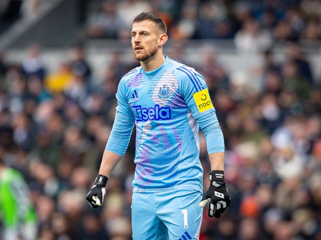 Newcastle United goalkeeper Martin Dubravka on January 4, 2025