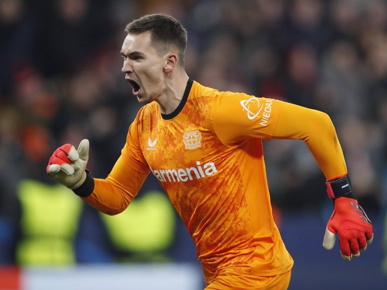 Man United transfer news: Red Devils to replace Altay Bayindir with former goalkeeper?