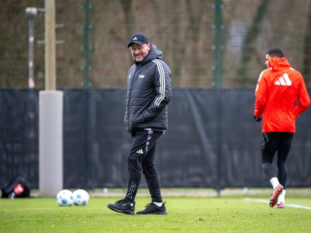 Union Berlin manager Steffen Baumgart leads a training session, on January 7, 2025