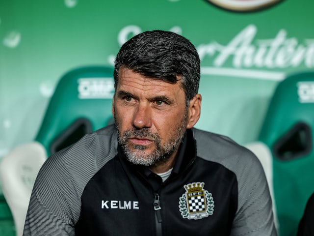 Lisbon, Portugal, December 14th, 2024: Cristiano Bacci Boa Vista coach in action during the Liga Portugal Betclic game between Sporting CP vs Boa Vista FC Estadio Jose Alvalade, Lisbon on 14th December, 2024