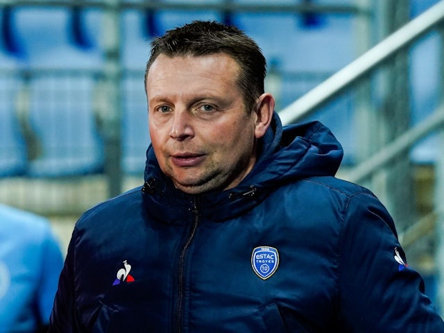 Head coach of Troyes Stephane Dumont during their side's French Cup match against Metz, on December 20, 2024