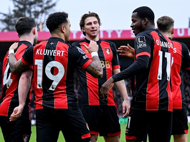 Bournemouth players celebrate on January 25, 2025