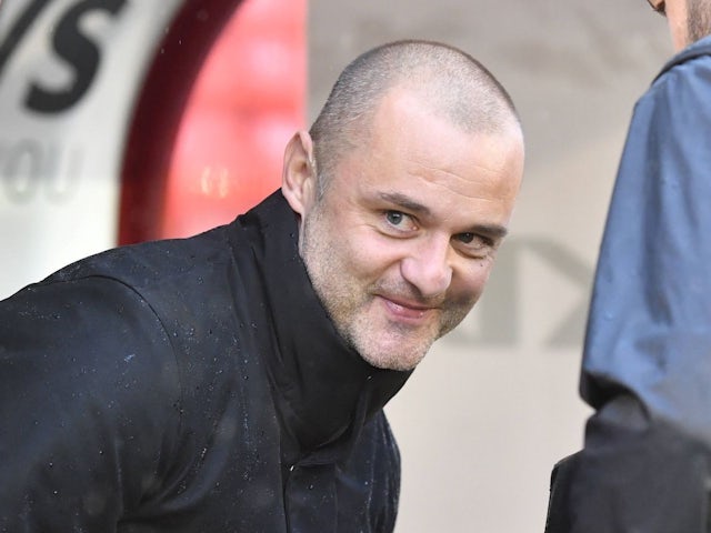 Wigan Athletic manager Shaun Maloney during his side's match against Barnsley, on November 23, 2024