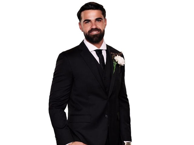 Married At First Sight Australia 12: Adrian Araouzou - age, job, profile