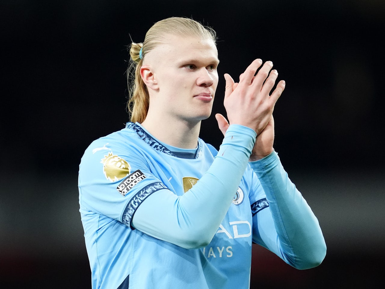 Arsenal's humble jibes to Erling Haaland are "good for football" claims ex-Man City star thumbnail