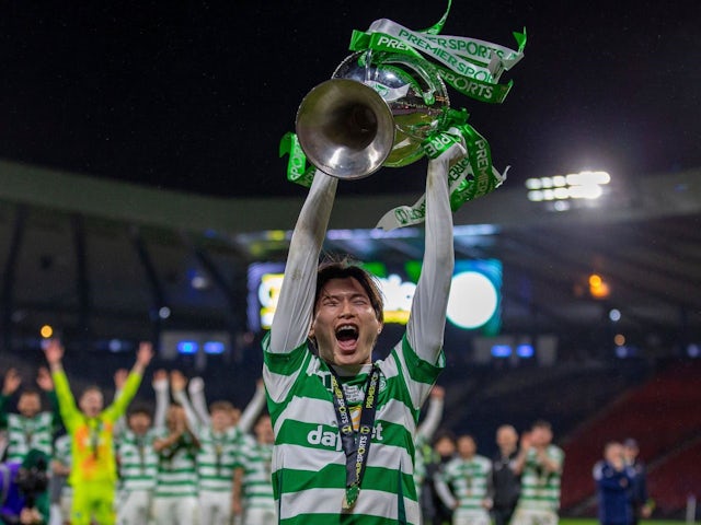 Kyogo Furuhashi lifts the Scottish League Cup trophy for Celtic on December 15, 2024