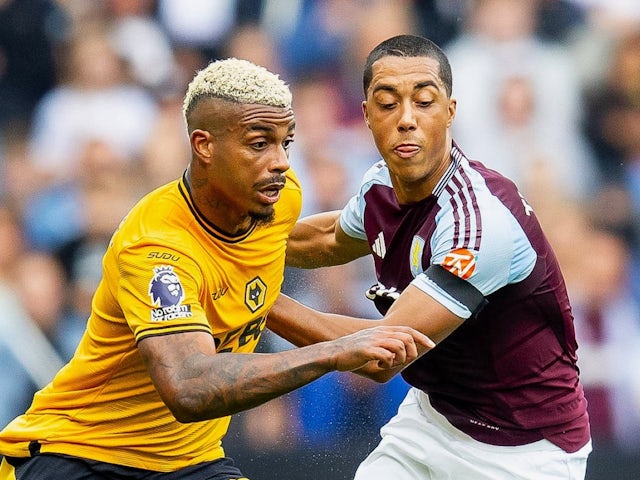 Wolverhampton Wanderers' Mario Lemina in action with Aston Villa's Youri Tielemans on September 21, 2024