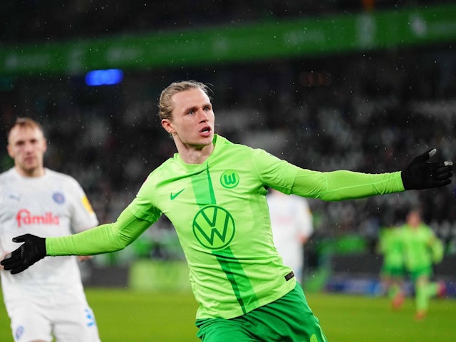 Wolfsburg attacker Patrick Wimmer on January 24, 2025