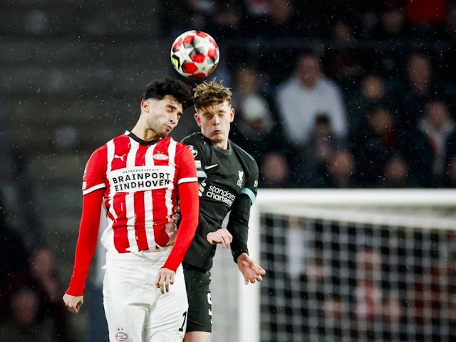 Ricardo Pepi of PSV Eindhoven and James McConnell of Liverpool during their, on January 29, 2025