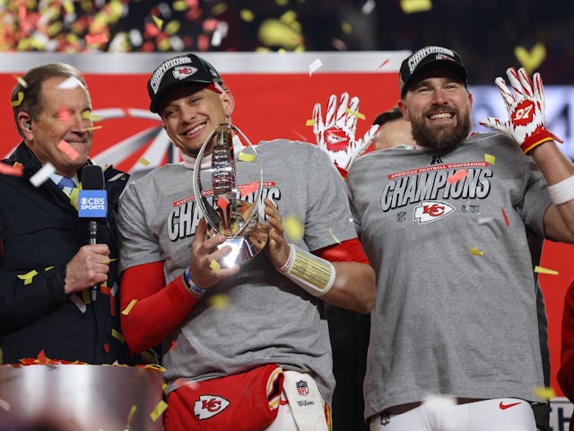  Patrick Mahomes and Travis Kelce of the Kansas City Chiefs celebrate an AFC Championship victory on January 26, 2025