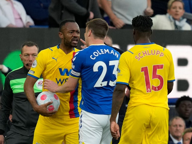 Everton's Seamus Coleman and Crystal Palace's Jordan Ayew clash on May 19, 2022